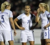 L'Angleterre face à 100 fillettes