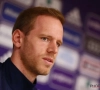 "Rester? J'aimerai bien avoir une discussion avec la direction d'Anderlecht oui"
