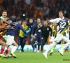 ? Une bagarre générale éclate au coup de sifflet final entre Galatasaray et Fenerbahçe