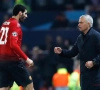 Fellaini lui tire les cheveux, il ironise : "Jaloux de ne plus en avoir"