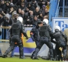 ? Les Ultras de Beveren déposent une lanterne rouge au Daknam