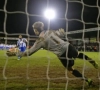 Il marque un pénalty... et singe le gardien adverse