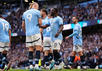 "Doku a mis Mosquera à sa merci" : la presse anglaise juge la prestation du Diable Rouge contre Arsenal