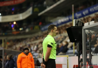 "C'est sévère" : un ancien arbitre critique l'intervention du VAR à Genk