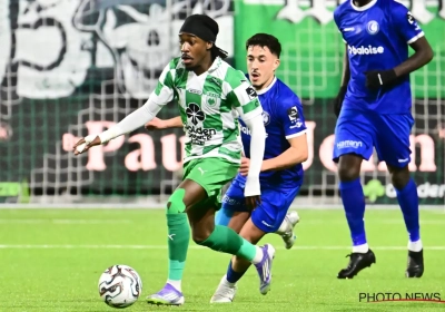 Les Loups dos au mur ! Suivez RAAL - La Gantoise en Direct Commenté