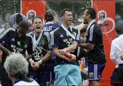 Un complot pour pousser Anderlecht vers le titre...grâce au Standard ? Un ancien arbitre sort du bois