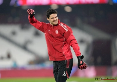 Attention à Matz Sels : Senne Lammens fait des miracles à Manchester United