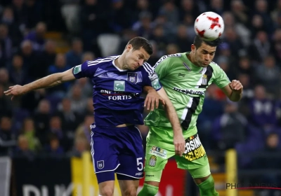 Plus la moindre apparition depuis juillet : un ancien roc d'Anderlecht trahi par son ligament croisé