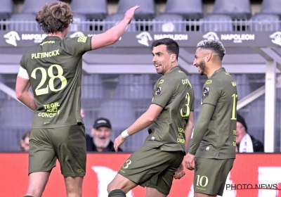 Ce n'est pas faute d'avoir essayé : Charleroi tombe face à un grand gardien et s'enfonce dans la crise