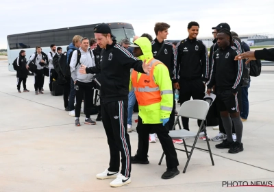 Garcia hilare, De Bruyne plus dubitatif : les Diables surpris par la sécurité américaine à même le tarmac