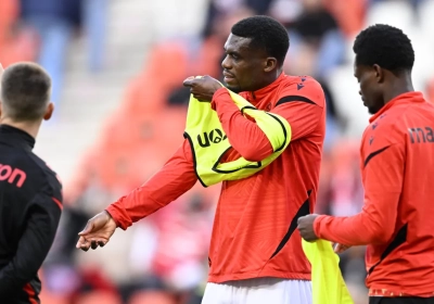 Le vestiaire du Standard ému par la blessure de Josué Homawoo : "L'une des pires blessures dans le foot"