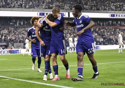Un très bel Anderlecht domine le PAOK et s'assure une saison en Europe