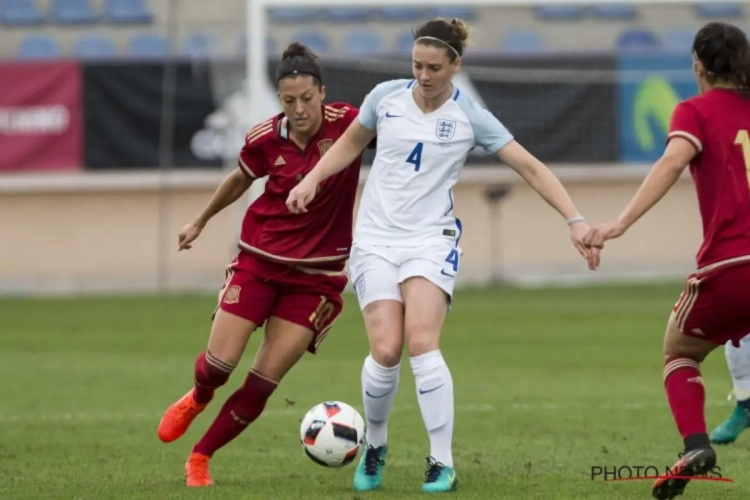 VIDEO: Le but fou de Barcelone face à Onzia et Twente