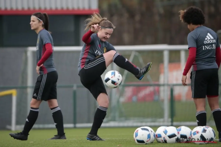 Vanmechelen: "J'ai vu que la gardienne était avancée"