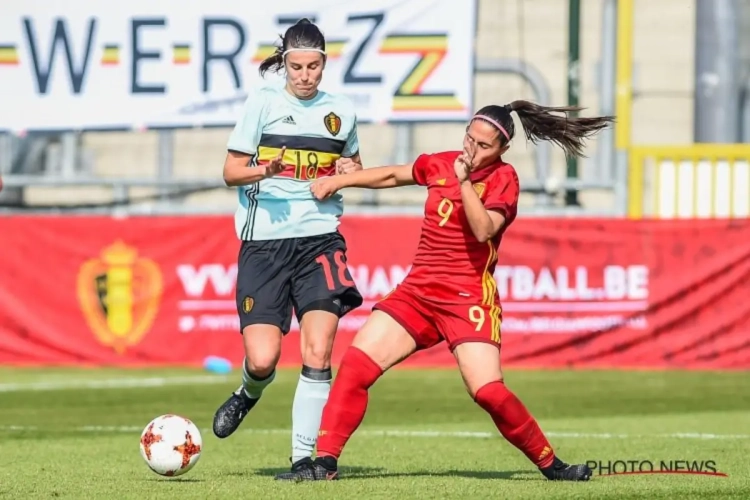 Laura De Neve se présente