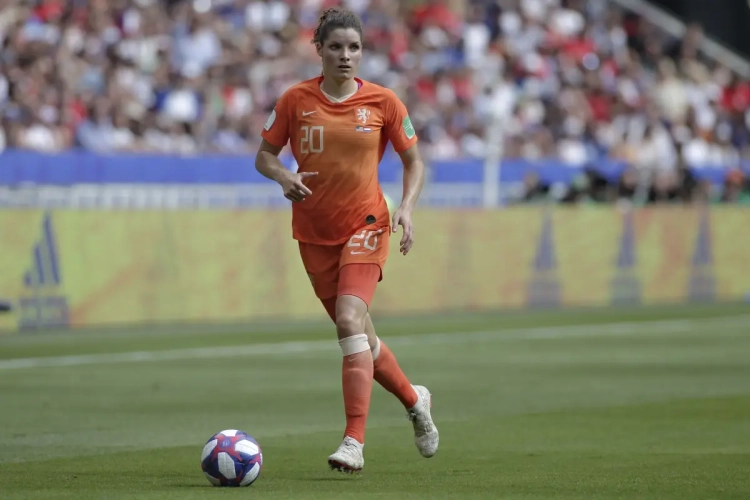 🎥 Un coup-franc majestueux en Ligue des Champions féminine 