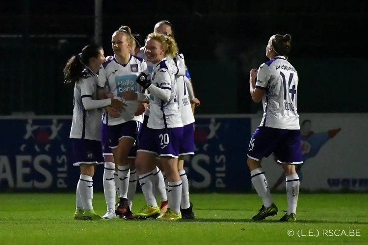 Super League: Anderlecht continue à faire impression en écartant Gand