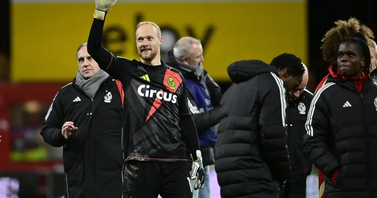 Toujours sur le départ du Standard, Arnaud Bodart, qui aurait refusé un club belge, est sur les tablettes d'une écurie française