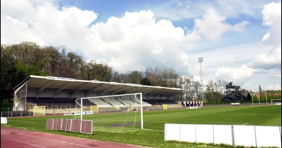 Un sursis anecdotique, comme à Deinze ? La faillite se rapproche grandement pour cet ancien club de première division !